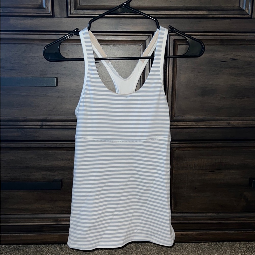 Lululemon grey and white racer back tank size 4